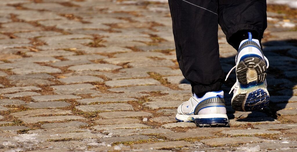 Picture of tennis shoes.