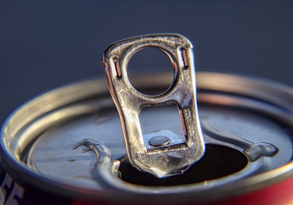 Picture of a diet soda can. Dangers of drinking soda.